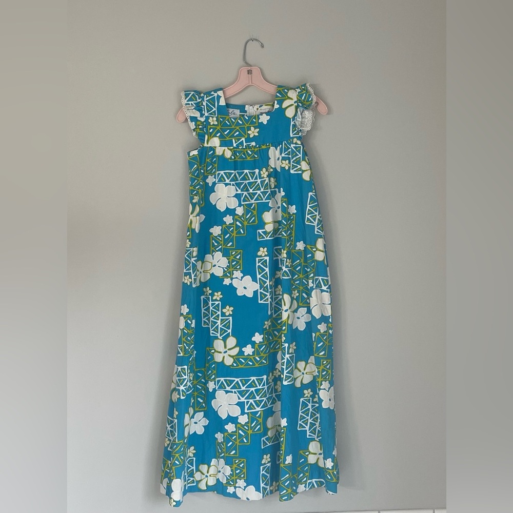 Vintage 1970’s Girl’s Hawaiian Mumu dress